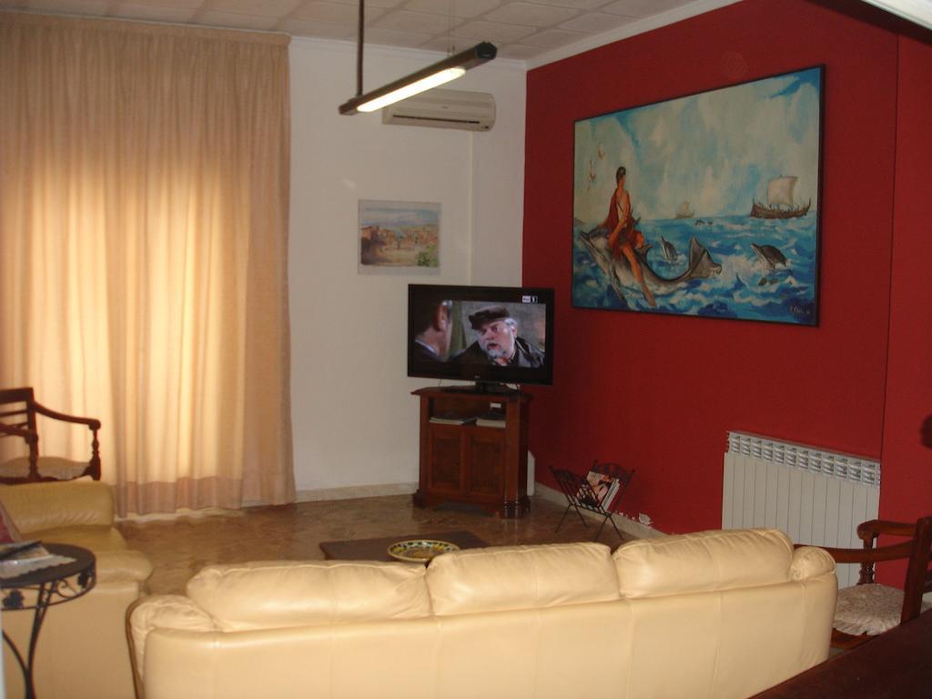 Hotel La Rusticana Giardini Naxos Exterior photo
